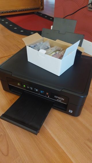 Impresora Epson XP-215 y cartuchos