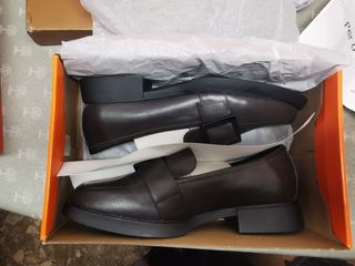 Se venden  mocasines