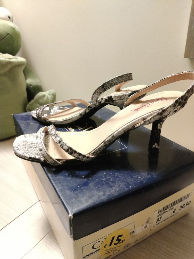 scarpe aperte con tacco