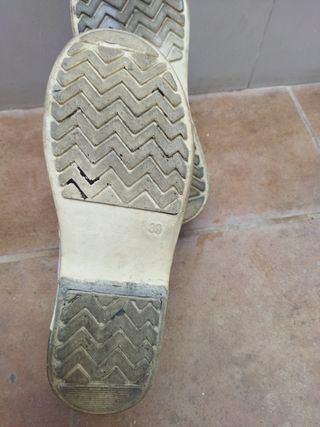 Zapatos sanitarios