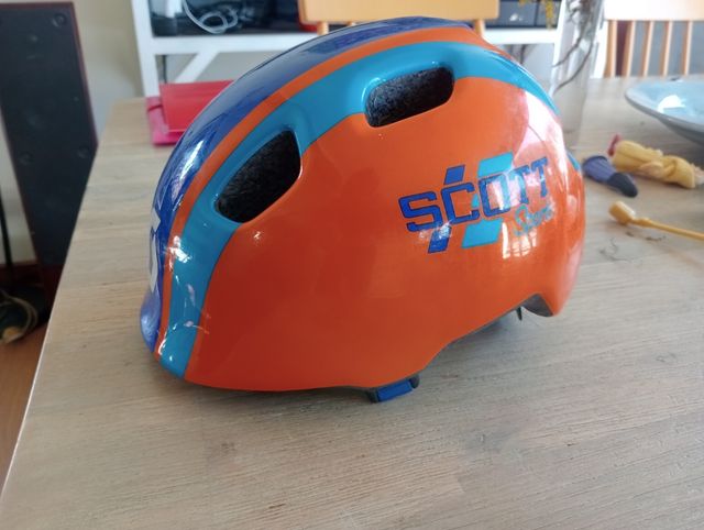 Casco bicicleta  niño Scott Chomp2