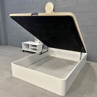 Canapé y colchón nuevo