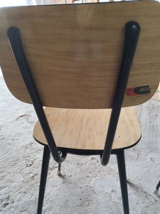 4 Sillas pupitre - cocina