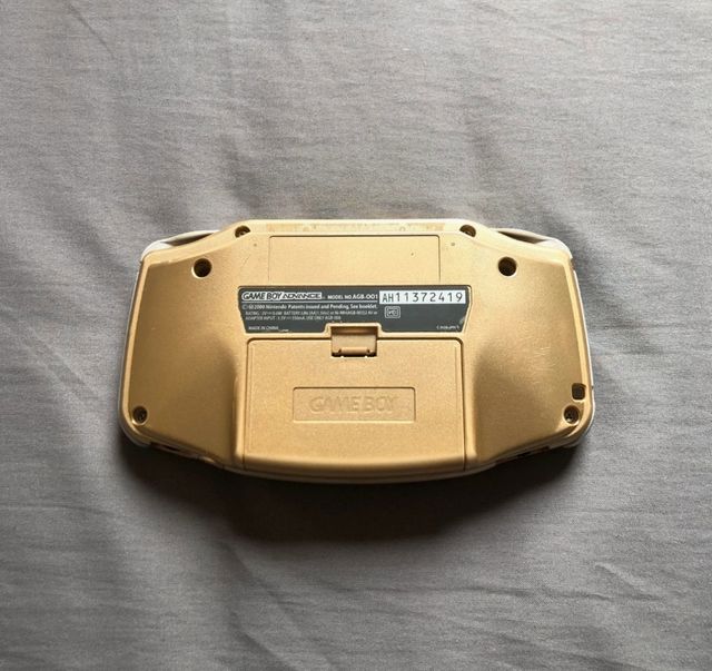 OFFERTA Gameboy Advance edizione oro