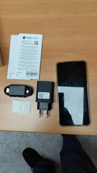 MOTOROLA G84