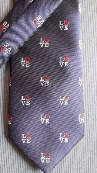 Corbata LOVE