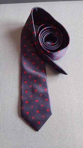 Corbata corazones