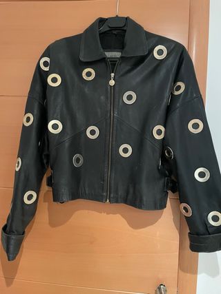 Abrigo cuerro naral marca oryan linea pelle