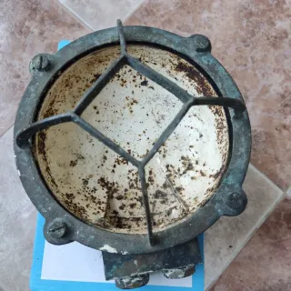 Lámpara de barco de metal para decoracion