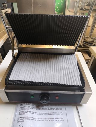 SANDWICHERA PARRILLA GRILL