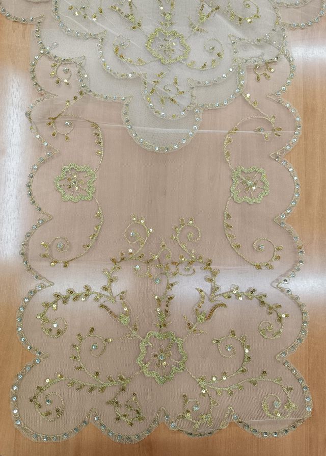 Manteleta tul rígido bord. oro, lent. oro y plata