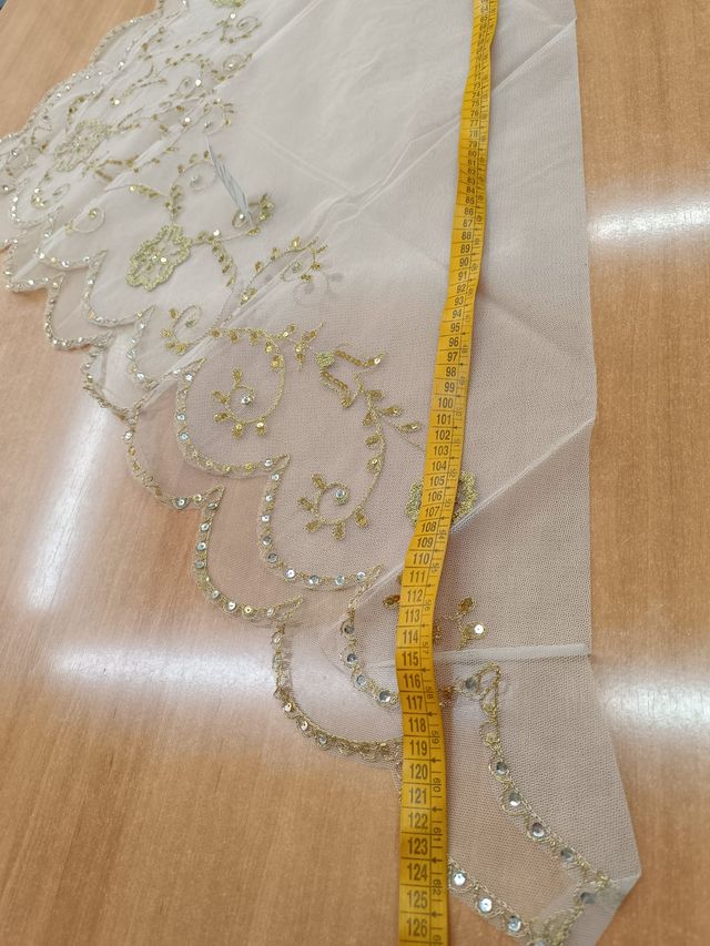 Manteleta tul rígido bord. oro, lent. oro y plata