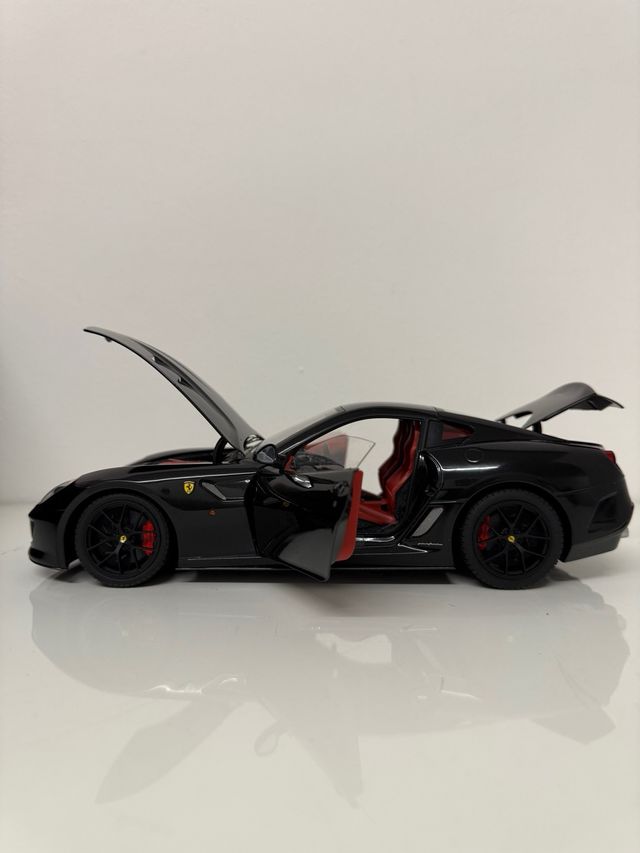 Ferrari 599 GTO 1:18
