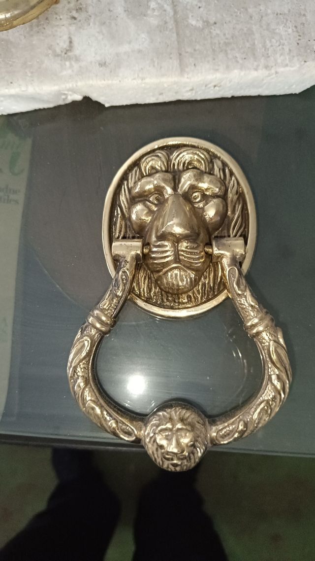 Aldaba llamador de cabeza León de laton