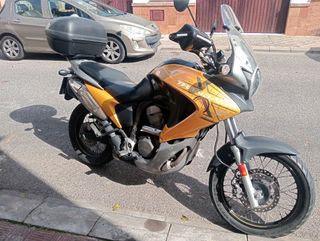 Moto honda transalp 700