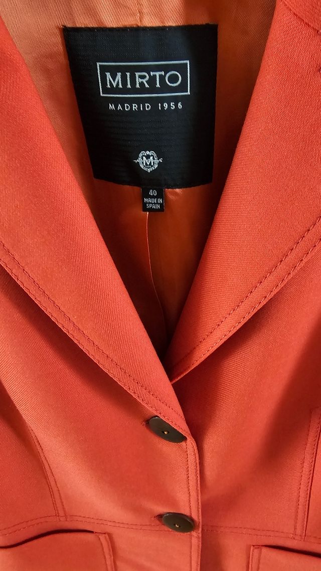 Chaqueta naranja Mirto