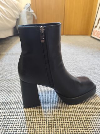 Botines negros tacón cuadrado