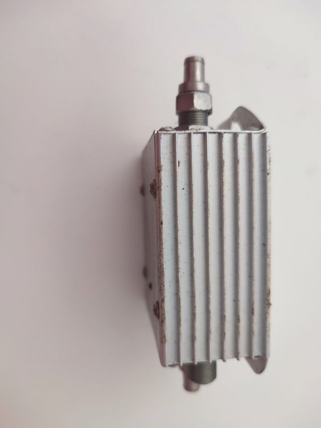 Amplificador de antena