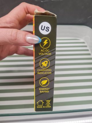 Carregador de Pilhas USB de 4 slots