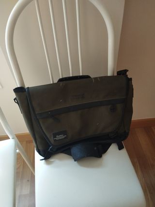 Vendo cartera de la marca Dustin