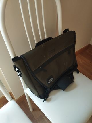 Vendo cartera de la marca Dustin