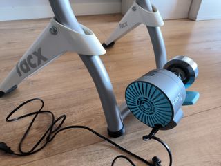 Rodillo bici entrenamiento Tacx Flow 