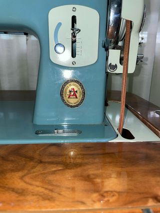 Maquina de coser Alfa Royale