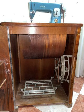 Maquina de coser Alfa Royale