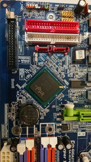 Placa base Gigabyte P4
