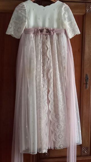 VESTIDO DE COMUNIÓN ROSA CLARA.