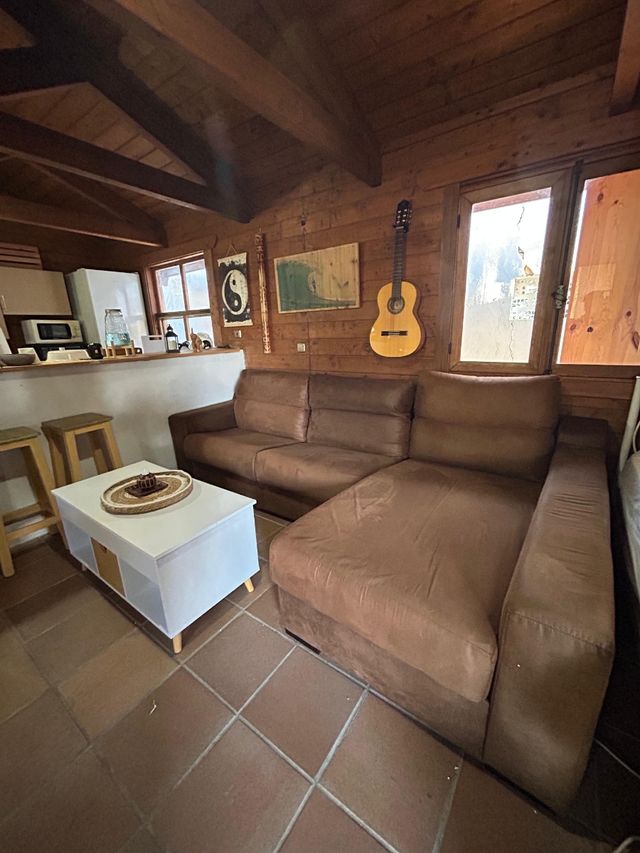 Sofá cama cheslon en buenísima condiciones 