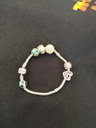 Pulsera Pandora moments con 6 Charms