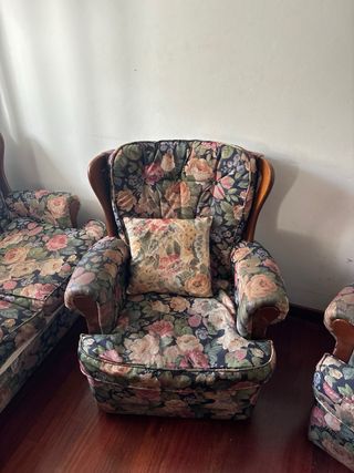 Juego de sofa y butacas