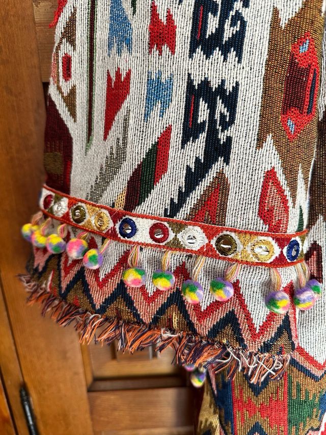 Chaqueta tipo etnica