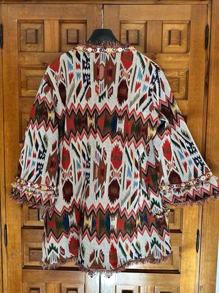 Chaqueta tipo etnica
