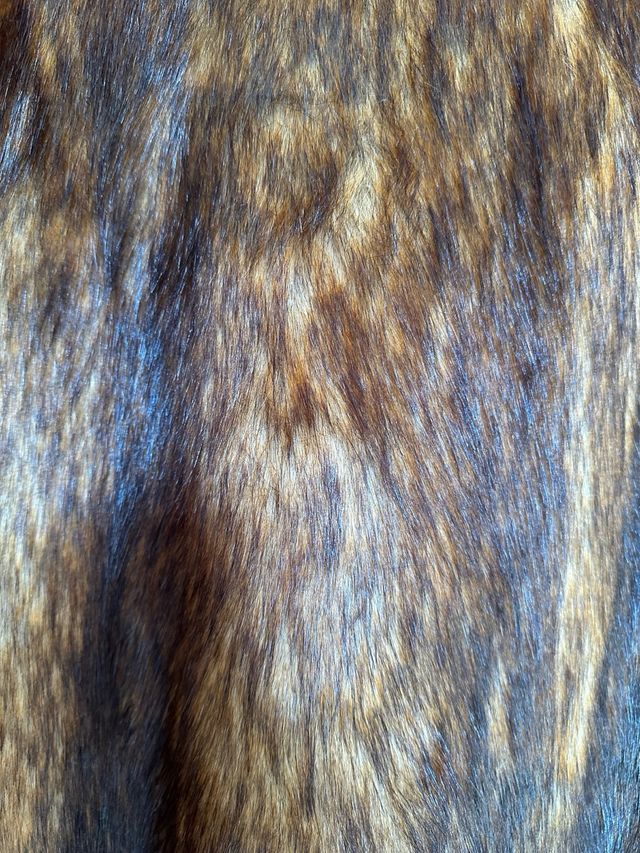 Abrigo efecto pelo Zara Woman