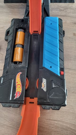 Hot wheels. Torre de choques