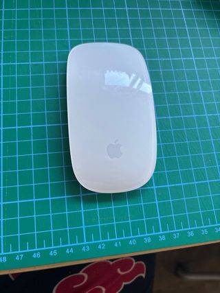 MacBook Pro Retina 15” 16GB RAM con raton