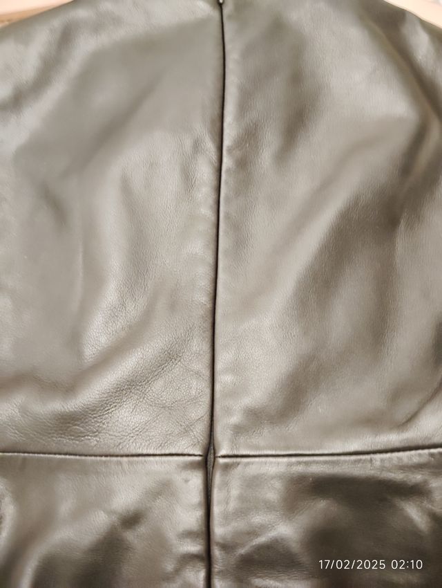 Top de piel negro de Purificación Garcia