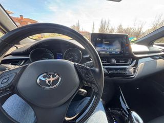 Toyota C-HR 2017