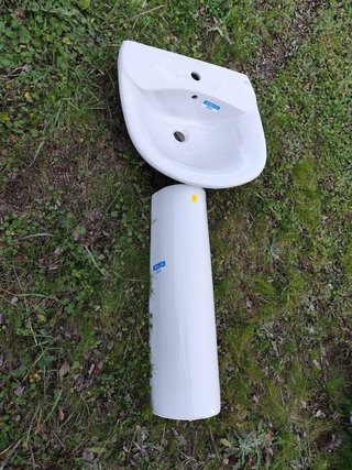 LAVABO CON PIE ROCA GIRALDA NUEVO