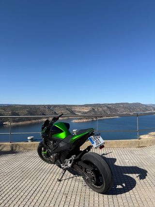 KAWASAKI Z800e