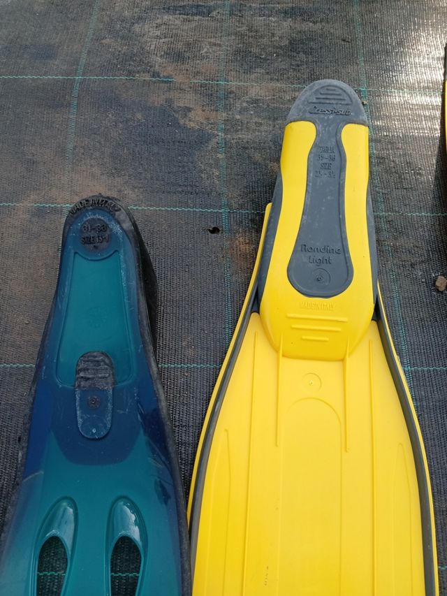 Aletas,las amarilla sin estrenar