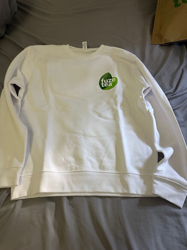 Sudadera blanca fuze tea