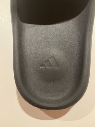 yeezy slide 