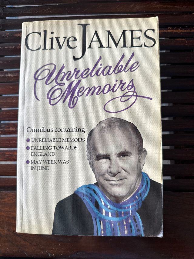 Unreliable memoirs Dalling towards England y My w