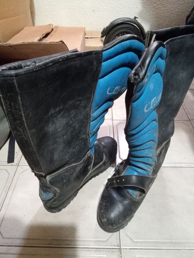 Botas enduro antiguas CLICE