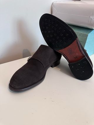 Zapatos doble hebilla serraje marrón