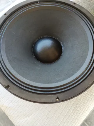 Altavoces Das 18" mod 18P