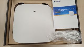 Wireless internet access point PLANET